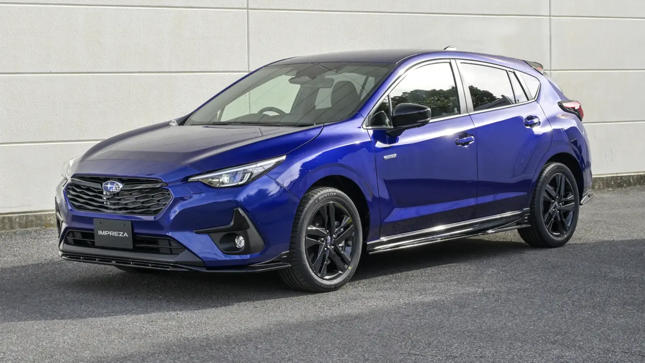 Subaru Impreza azul de frente