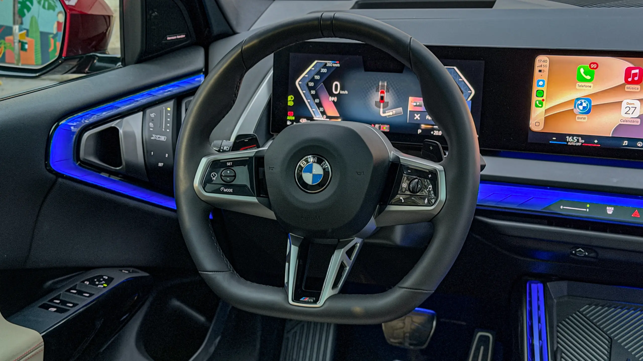 Interior do BMW X3 30 xDrive para avaliação e teste