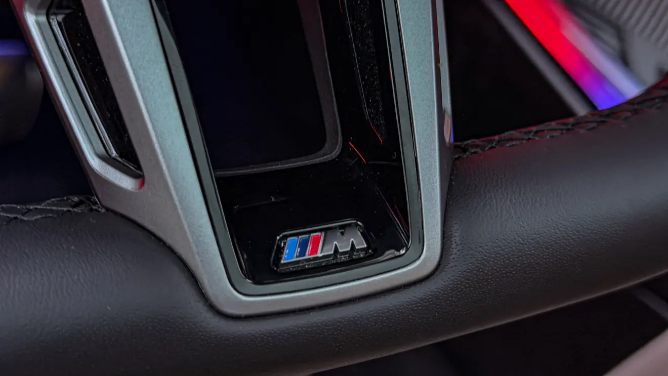 Interior do BMW X3 30 xDrive para avaliação e teste