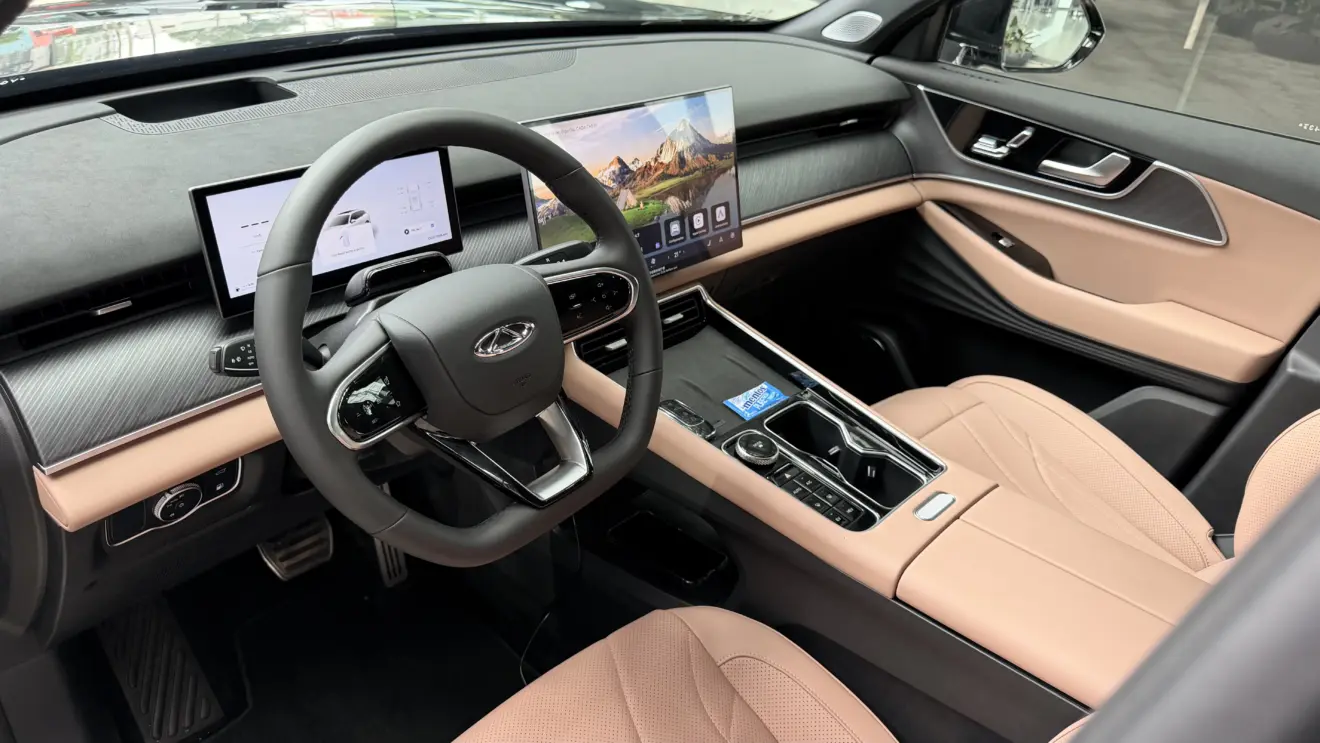 CAOA Chery Tiggo 9 interior da cabine