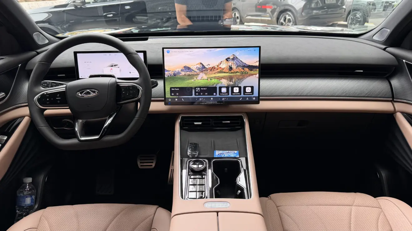 CAOA Chery Tiggo 9 interior da cabine