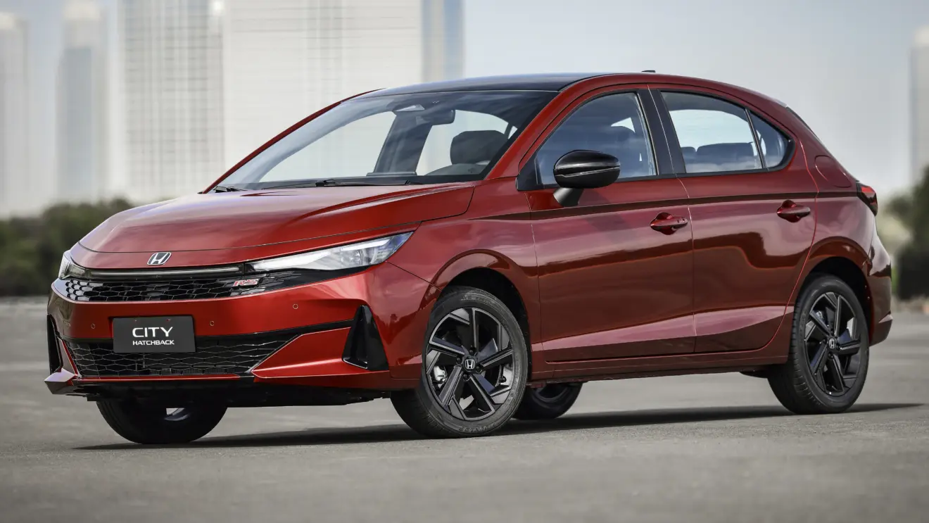 Honda City Hatch RS 2027 vermelho de frente