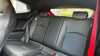 Banco traseiro do Toyota GR Yaris 