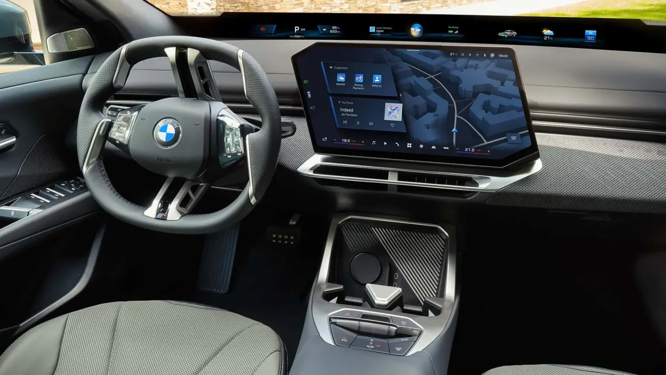 BMW iX4 50xDrive interior