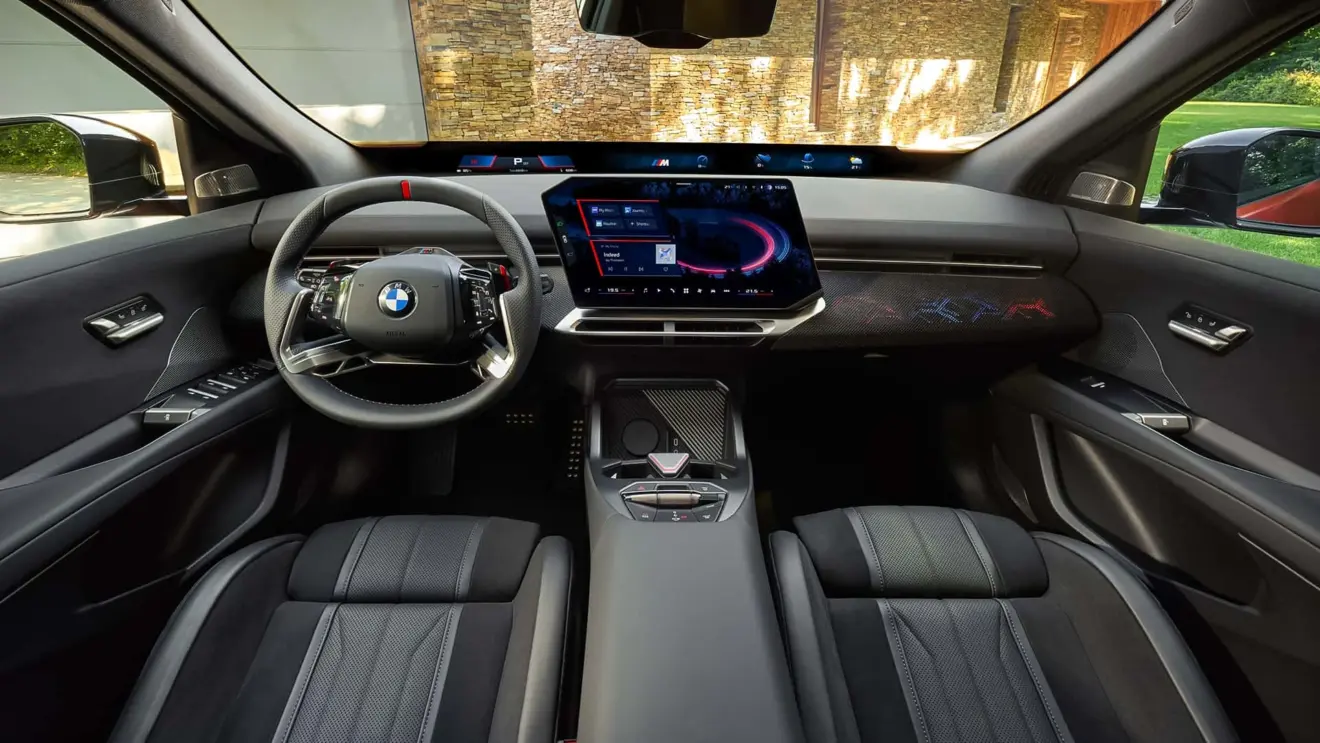 BMW iX4 M60 xDrive interior