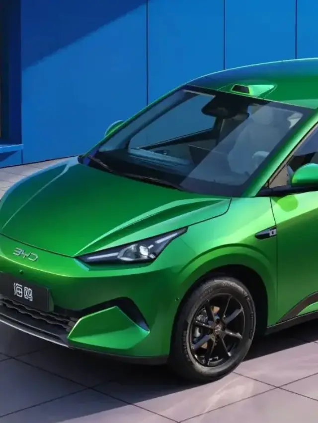BYD Dolphin Mini 2028 verde de frente