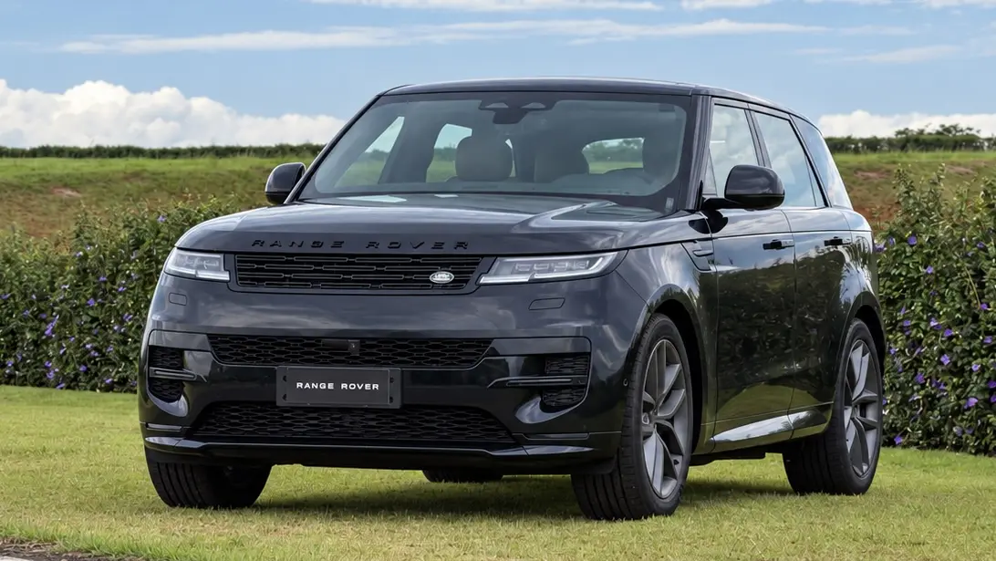 Range Rover Sport Dynamic preto estático na pista