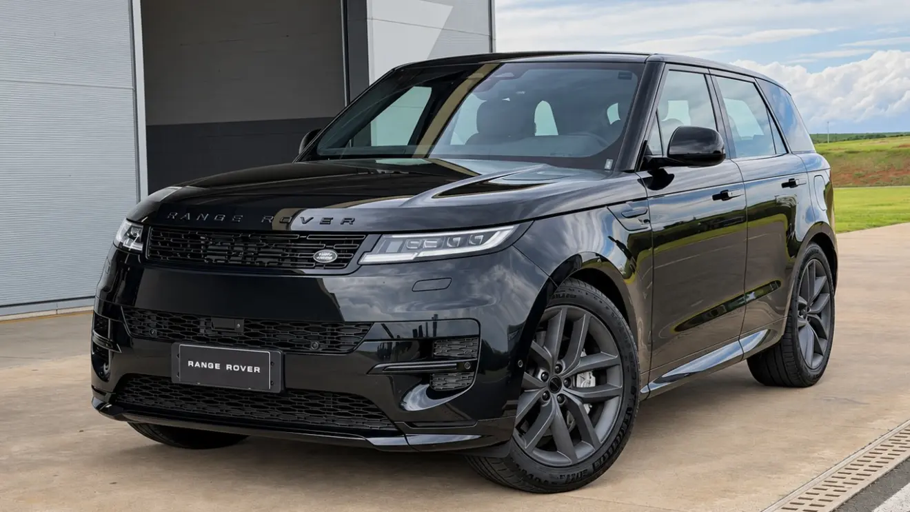 Range Rover Sport Dynamic preto estático na pista