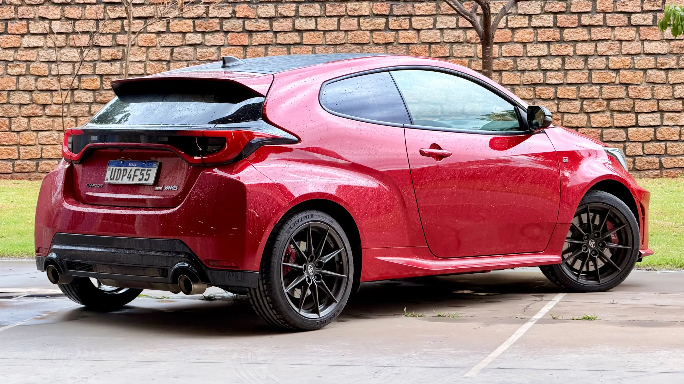 Toyota GR Yaris te faz esquecer tudo que se chama Yaris | Avaliação