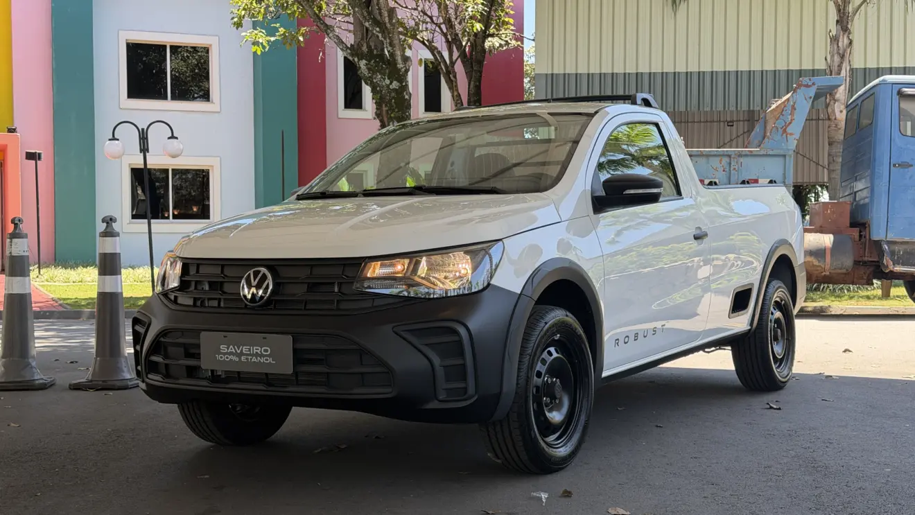 Volkswagen Saveiro Robust 2027 100% etanol/álcool branca estática