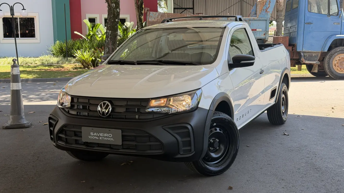 Volkswagen Saveiro Robust 2027 100% etanol/álcool branca estática